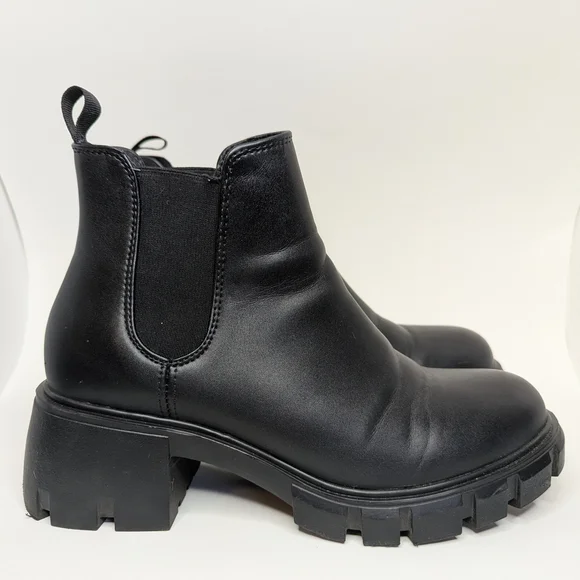 Steve Madden Howler Ankle Boot Black Women's Size 8.5W - Picture 2 of 10